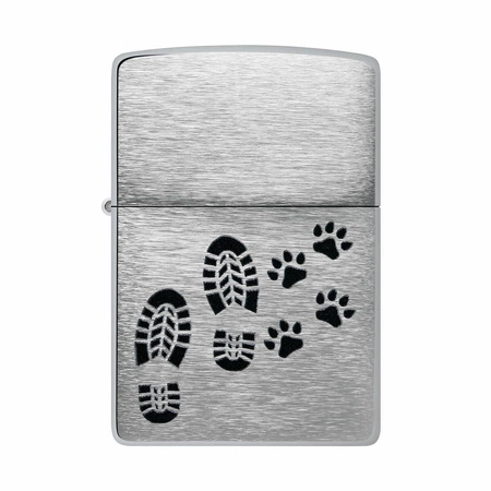 Zapalniczka ZIPPO - BLACK FOOTPRINTS CHROME BRUSHED