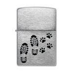 Zapalniczka  ZIPPO - BLACK FOOTPRINTS CHROME BRUSHED